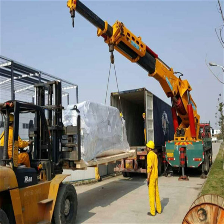 高坪吊车租赁价格、流程、安全标准全解析，快速解决施工难题